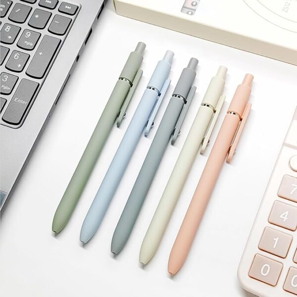black ink fine point pen colors