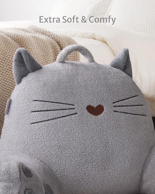 kitty reading pillow design