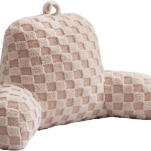 checkered reading pillow